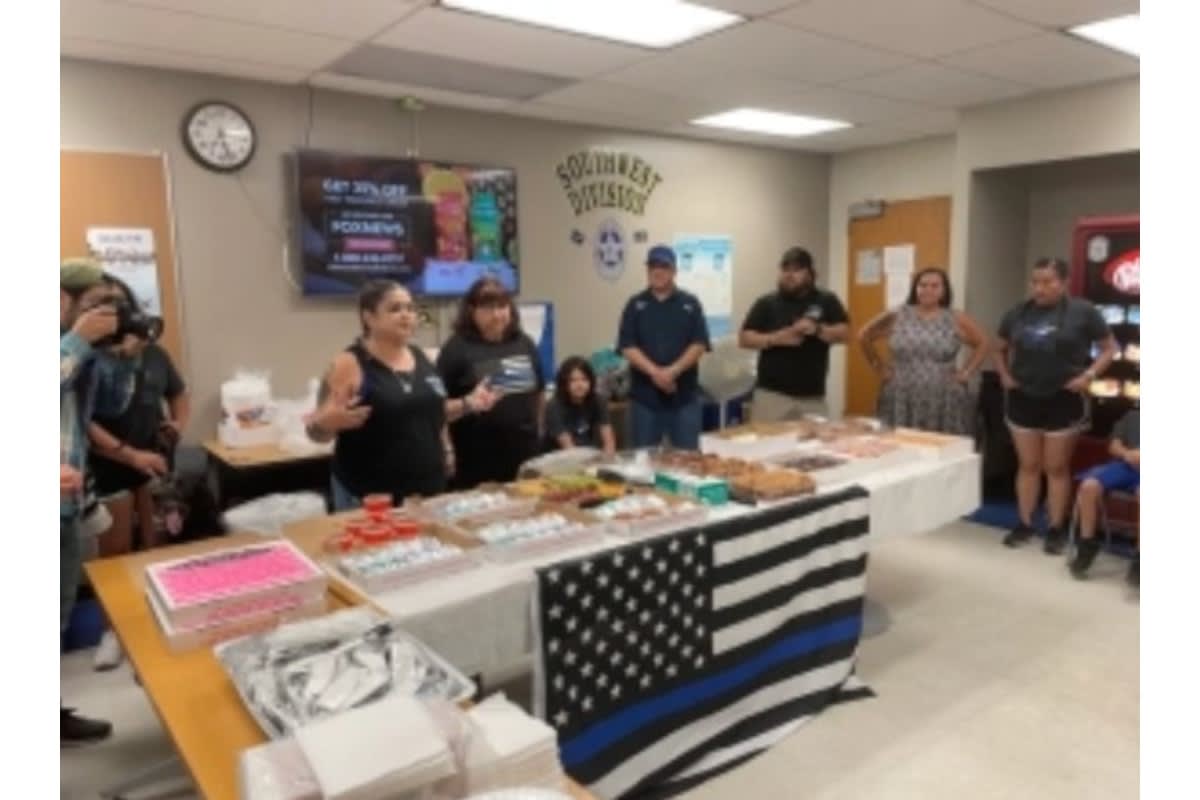 Mother of Dallas Officer Slain in 2016 Sniper Attack Brings Food to ...