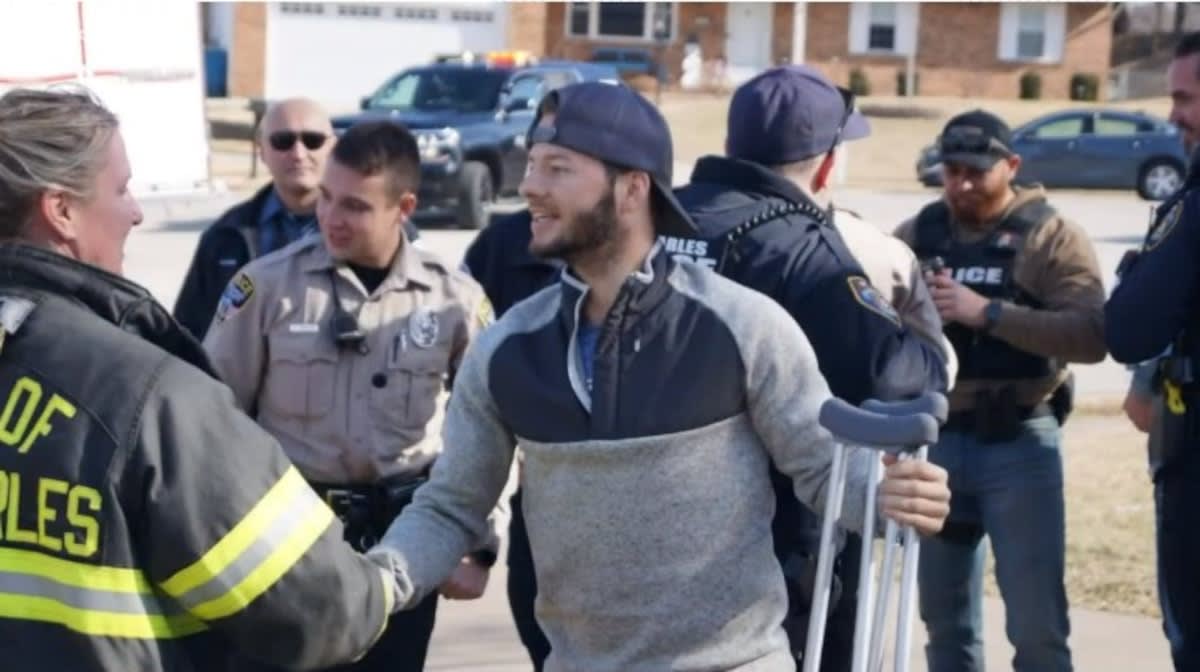 First of 2 Wounded St. Louis Officers Released from Hospital | Police ...