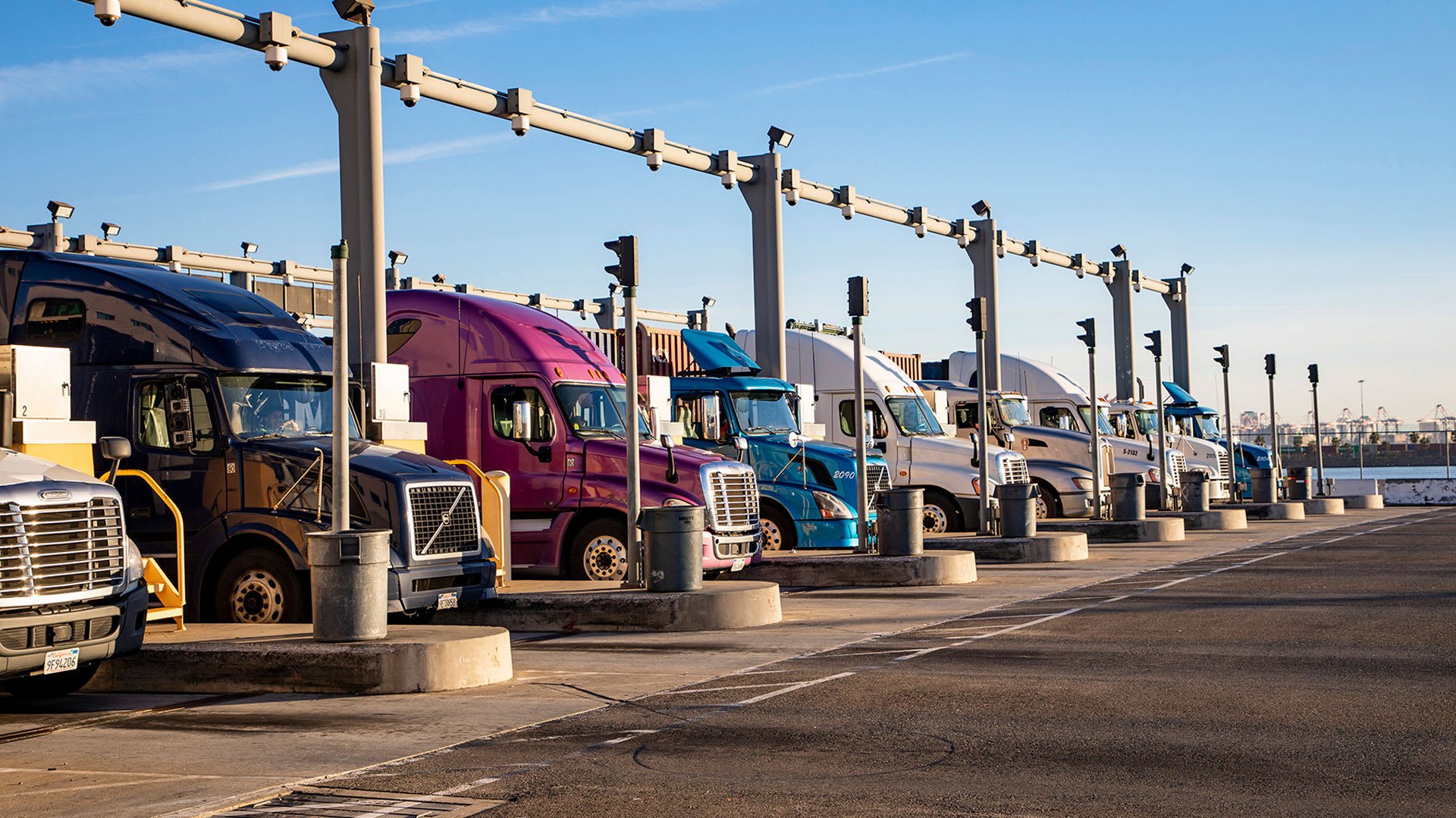 Port of LA Announces Incentives for Zero-Emissions Trucks | Government ...